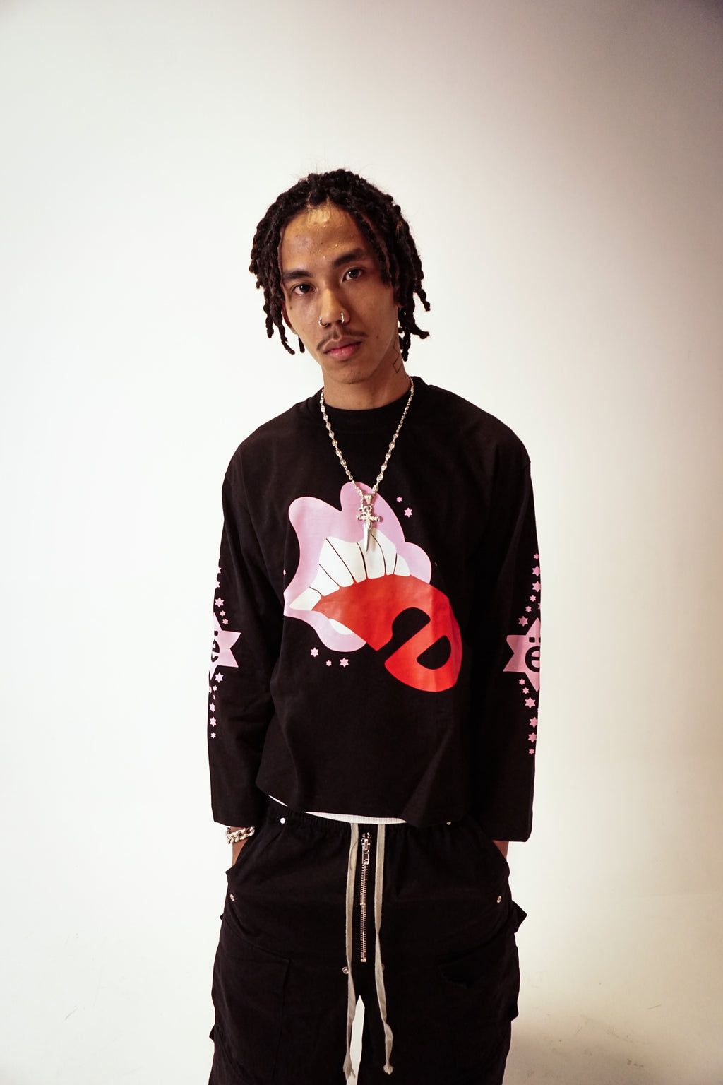 Tongue Bite Long Sleeves